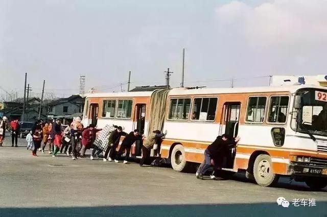 老上海记忆︱巨龙巴士