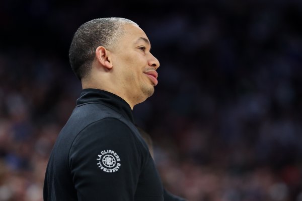 Phóng viên nổi tiếng: Đội hình giấy của Clippers là tuyệt vời. So với Powell, Bill là một bản nâng c
